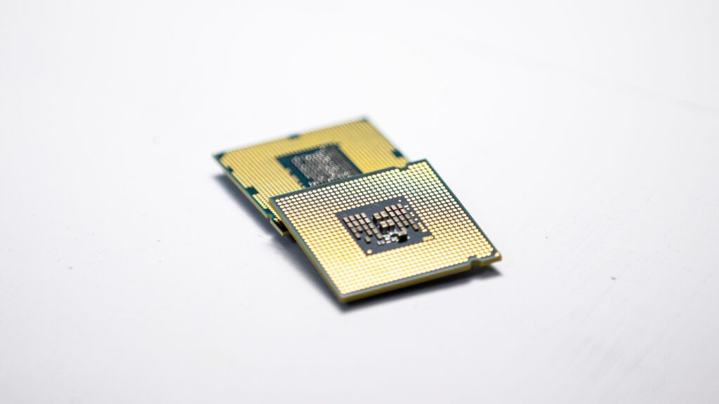 Desktop CPU shipments fall 20% as demand weakens