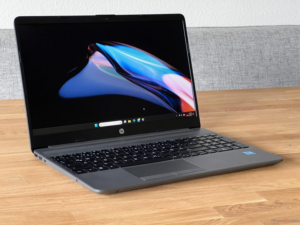 HP says 30% of PCs still run Windows 10