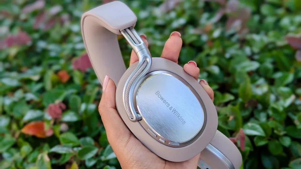 Sony 1000X The Collexion vs. Bowers & Wilkins Px8 S2: Which Premium Headphones Come Out on Top?